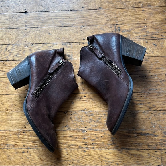 Paul Green | Aubrey Leather Zip Ankle Boots 7 - Picture 4 of 11
